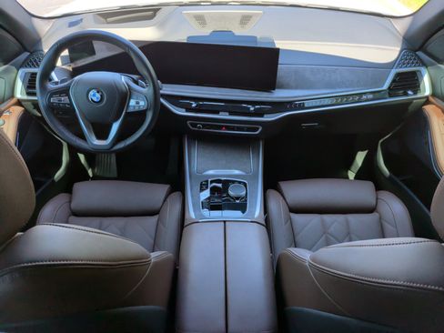 Used 2024 BMW X5 xDrive40i w/ Parking Assistance Package AWD/4WD image 33