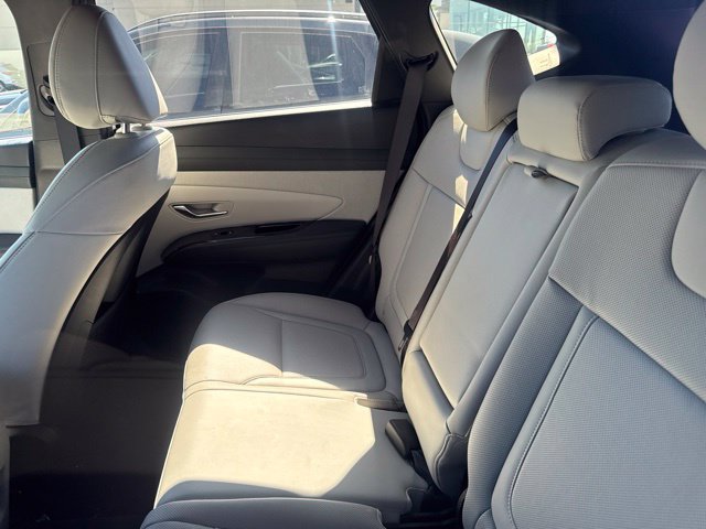 Used 2025 Hyundai Tucson Limited FWD image 9