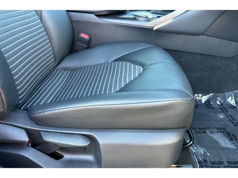 Used 2021 Toyota Camry SE FWD image 22
