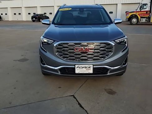 Used 2019 GMC Terrain Denali w/ Driver Alert Package II image 3