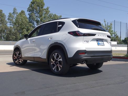 New 2026 MAZDA CX-5 Preferred AWD/4WD image 7