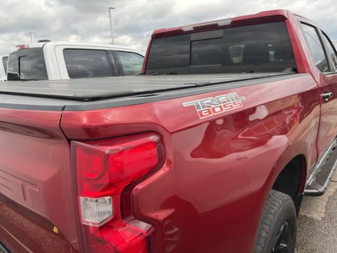 Used 2019 Chevrolet Silverado 1500 LT Trail Boss image 13
