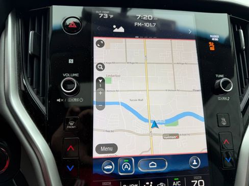 Used 2020 Subaru Outback Premium image 10