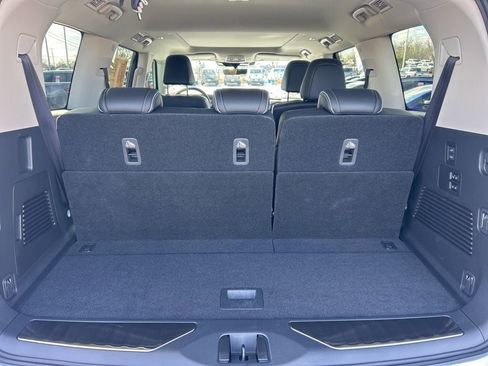 Used 2025 INFINITI QX80 Luxe image 19