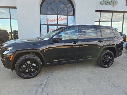 New 2025 Jeep Grand Cherokee L Limited w/ Luxury Tech Group II image 4