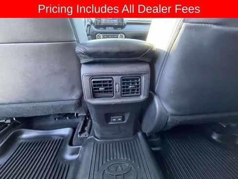 Used 2022 Toyota RAV4 XLE Premium AWD/4WD image 18
