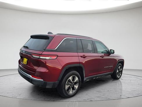 Used 2024 Jeep Grand Cherokee Limited 4xe AWD/4WD image 8