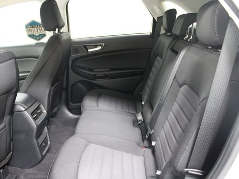 Used 2022 Ford Edge SE w/ Black Appearance Package image 22