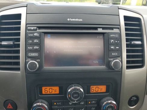 Used 2019 Nissan Frontier SL AWD/4WD image 24