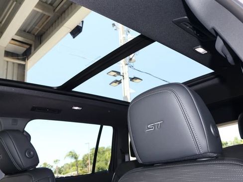 New 2026 Buick Enclave Sport Touring w/ Power Package FWD image 29