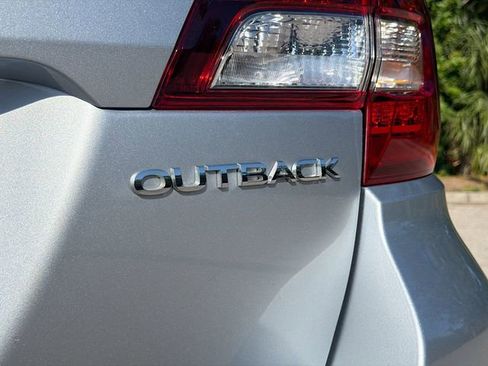 Used 2019 Subaru Outback 2.5i Limited w/ Popular Package #2 AWD/4WD image 46