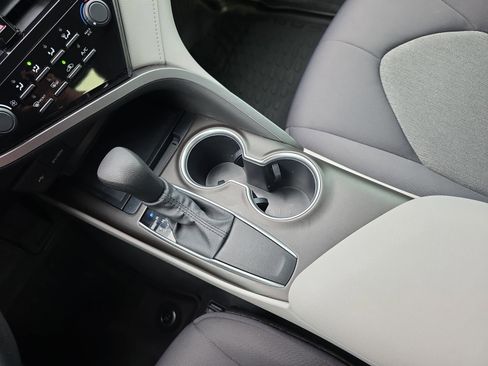 Used 2021 Toyota Camry LE w/ Convenience Package image 24