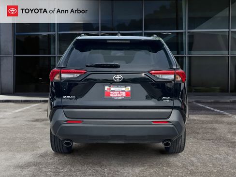Used 2025 Toyota RAV4 XLE Premium w/ Weather Package AWD/4WD image 11