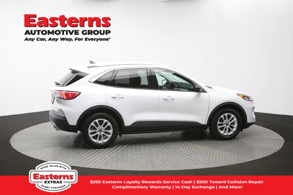 Used 2022 Ford Escape SE FWD image 44