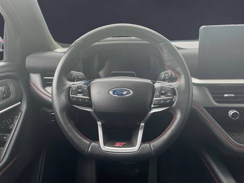 Used 2025 Ford Explorer ST AWD/4WD image 12