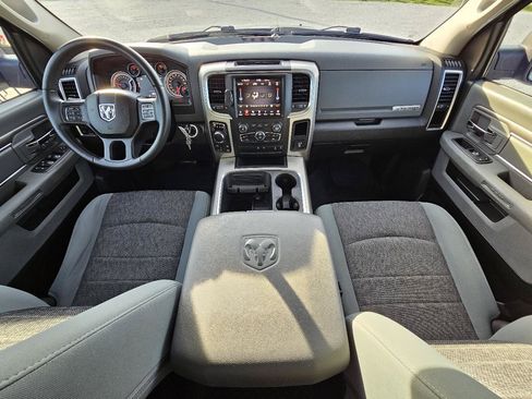 Used 2019 RAM 1500 Big Horn AWD/4WD image 36