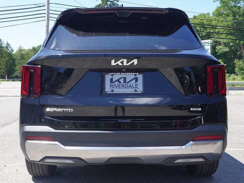 Used 2025 Kia Sorento SX Prestige AWD/4WD image 14