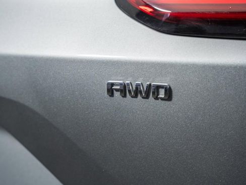 Used 2024 Chevrolet Blazer EV LT image 9