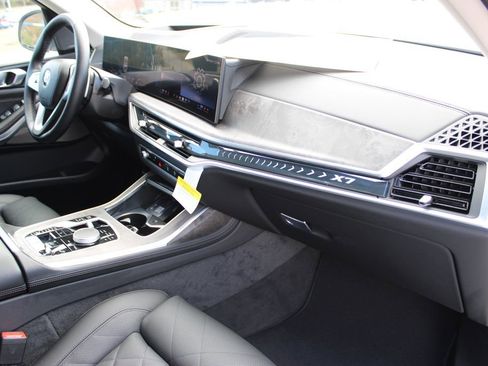 New 2026 BMW X7 xDrive40i image 49