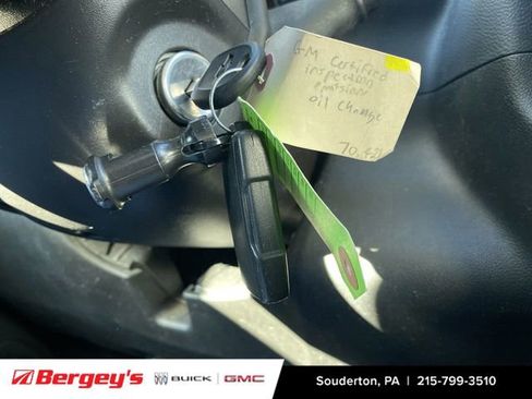 Certified 2021 Chevrolet Silverado 1500 Custom image 19