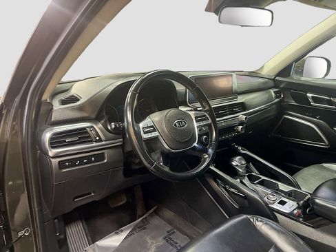 Used 2022 Kia Telluride S image 9