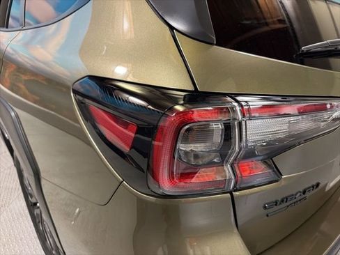 Certified 2025 Subaru Outback Onyx Edition AWD/4WD image 12