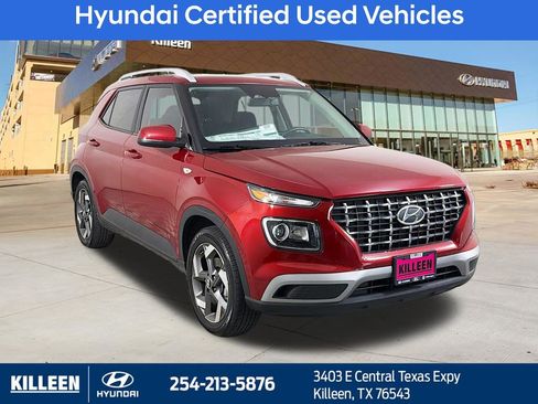 Used 2024 Hyundai Venue SEL image 1