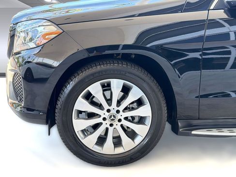 Used 2017 Mercedes-Benz GLS 450 4MATIC image 11
