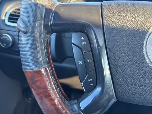 Used 2007 Chevrolet Suburban LTZ w/ LTZ Preferred Equipment Group image 27