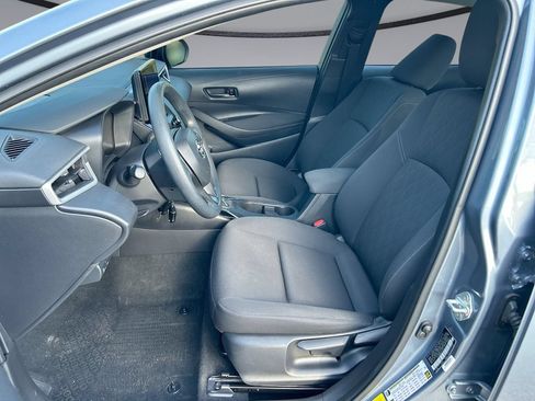 Used 2024 Toyota Corolla LE FWD image 11