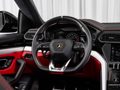 Used 2019 Lamborghini Urus image 35