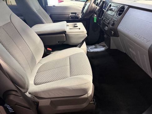 Used 2016 Ford F350 XLT w/ XLT Premium Package AWD/4WD image 21