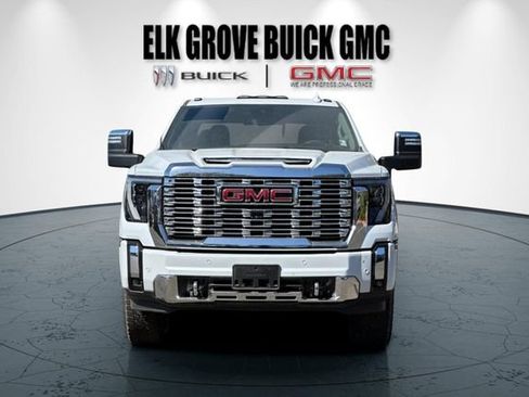 New 2026 GMC Sierra 2500 Denali w/ Denali Reserve Package AWD/4WD image 9