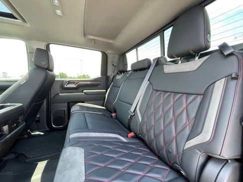 Used 2024 Chevrolet Silverado 1500 RST w/ All Star Edition Plus AWD/4WD image 27