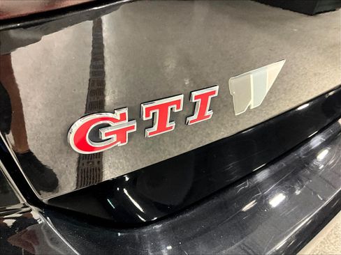 Used 2019 Volkswagen GTI S FWD image 24