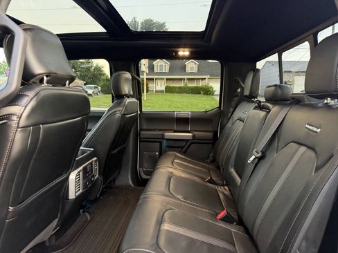 Used 2019 Ford F150 Platinum w/ Equipment Group 701A Luxury AWD/4WD image 21