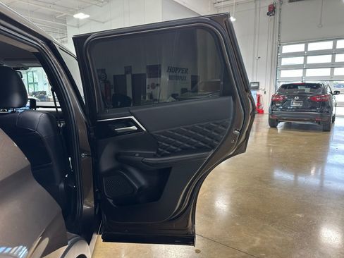 Used 2022 Mitsubishi Outlander SEL image 36