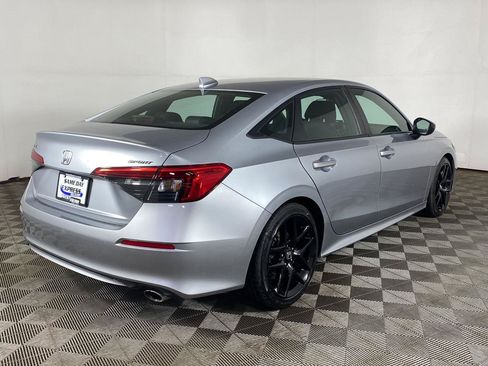 Used 2023 Honda Civic Sport image 5
