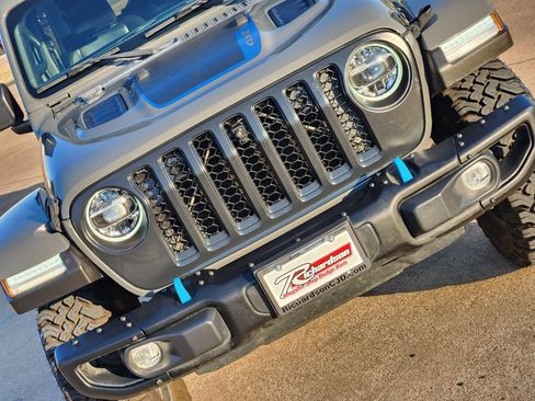 Used 2021 Jeep Wrangler Unlimited Rubicon 4xe w/ Steel Bumper Group AWD/4WD image 14