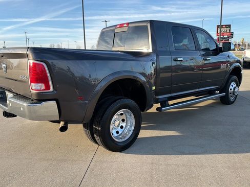 Used 2018 RAM 3500 Laramie image 24