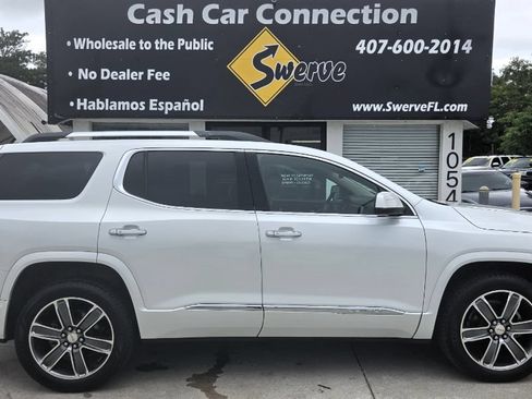 Used 2017 GMC Acadia Denali w/ Technology Package AWD/4WD image 6