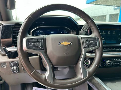 Used 2024 Chevrolet Silverado 2500 LTZ w/ LTZ Convenience Package AWD/4WD image 35