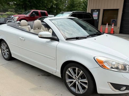 Used 2013 Volvo C70 T5 FWD image 16