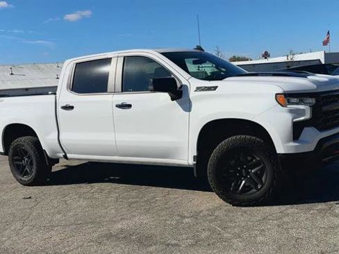 Certified 2025 Chevrolet Silverado 1500 LT Trail Boss w/ Convenience Package II image 2