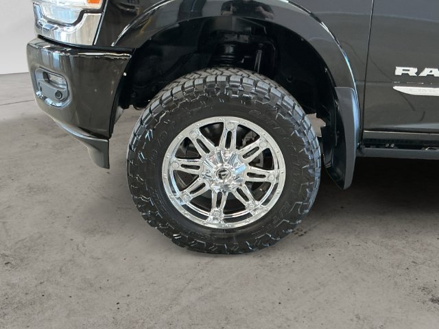 Used 2022 RAM 3500 Limited AWD/4WD image 9