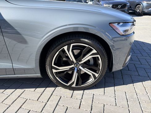 Certified 2023 Volvo S60 B5 Core image 13