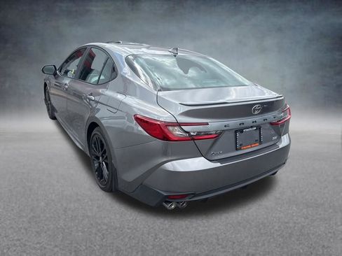 Used 2025 Toyota Camry SE FWD image 3