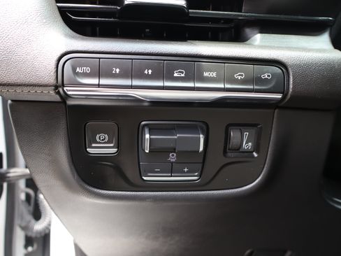 Used 2021 Cadillac Escalade Sport w/ Driver Assist Tech Package AWD/4WD image 34
