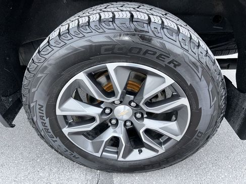 Used 2022 Chevrolet Silverado 1500 LT image 10