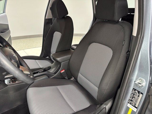 Used 2020 Hyundai Kona SE AWD/4WD image 12